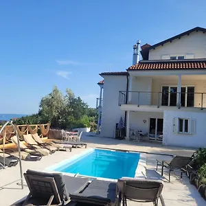 Chiara Mit Meerblick Und Pool Und Jacuzzi Apartment